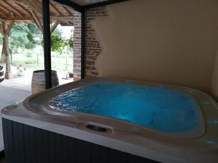 Domaine Des Granges Neuves Hotel Confrancon Ngoại thất bức ảnh
